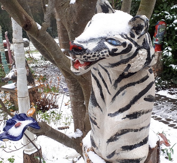 Tiger im Schnee Thumb